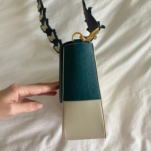 Elizabeth Sutton Leather Bag Multicolor Cream & Forest with 3D Butterfly Strap - Picture 10 of 15